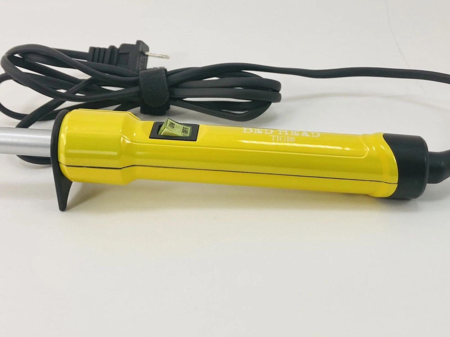 Open Box - Bed Head Curlipops Clamp-Free Curling Wand – 1/2” Tight Curls & Shine